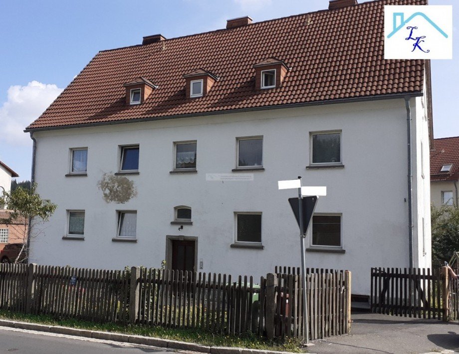 Haus-Vorn_2025-04-02-09-29-59 Dachgeschosswohnung WUnsiedel