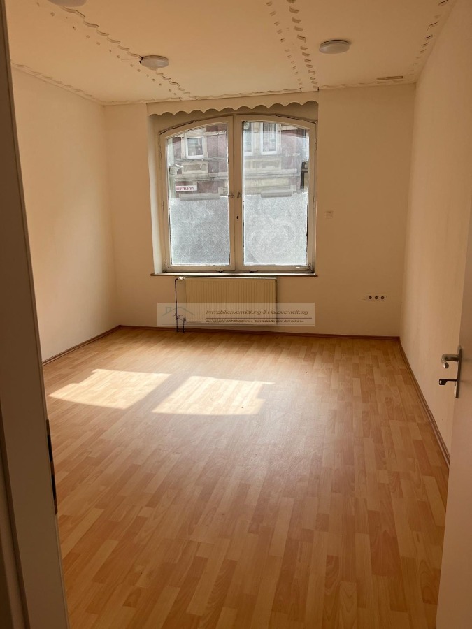 Wohnen Erdgeschosswohnung Hof