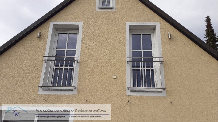Bild... Mehrfamilienhaus R�slau