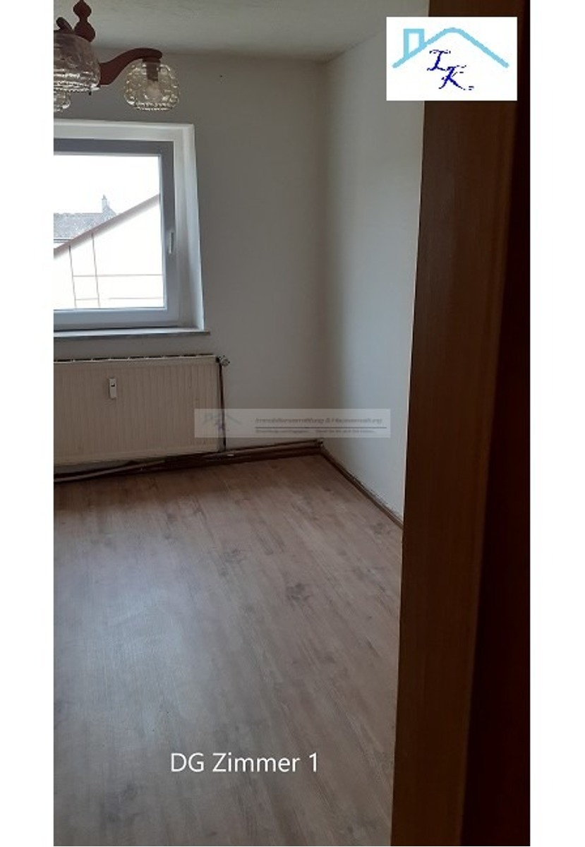 DG- SZ_2025-04-02-09-29-58 Dachgeschosswohnung WUnsiedel