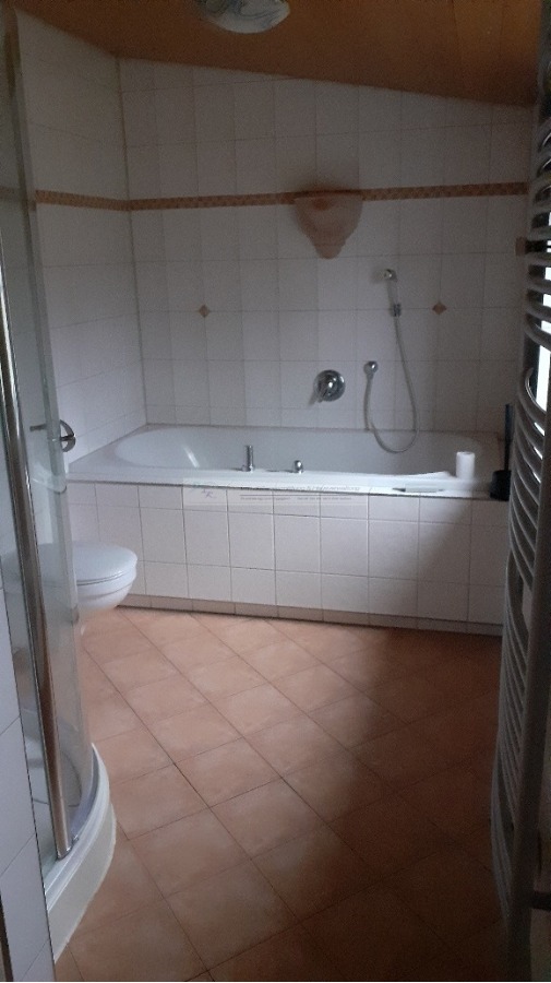 Bad-2 Maisonettewohnung R�slau